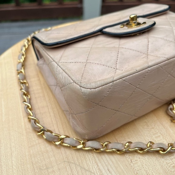 Chanel Classic Quilted Lambskin Leather Bag - Picture 15 of 16